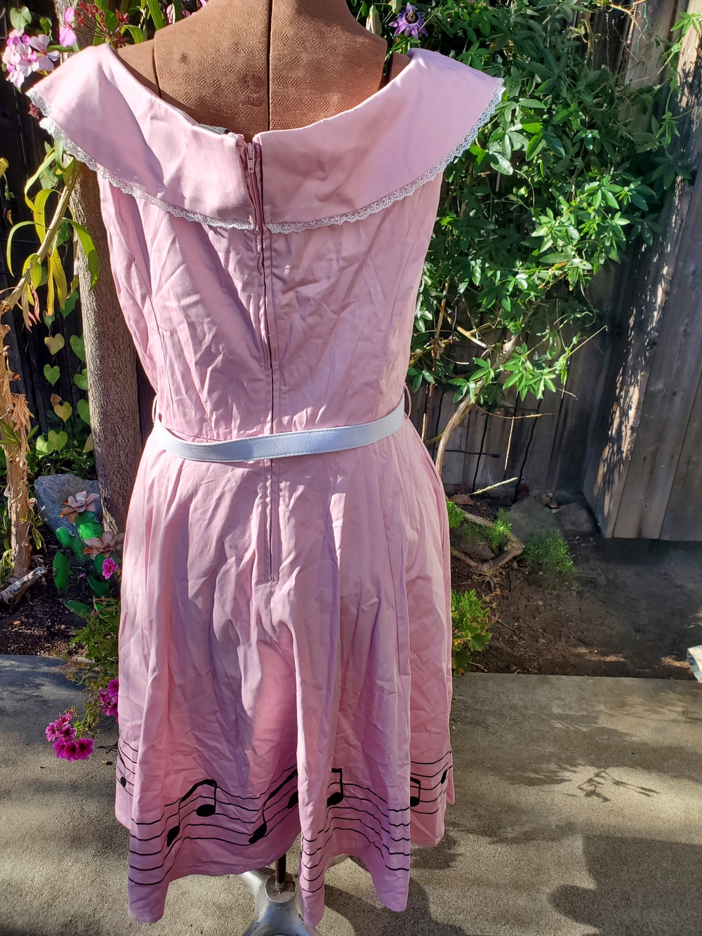 Aristocats Her Universe Pink Musical Note Border Fit-and-Flare Dress - Picture 6 of 11